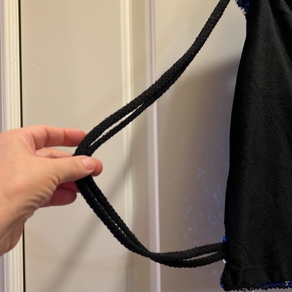 New Sequined Back Back - Picture 6 of 7